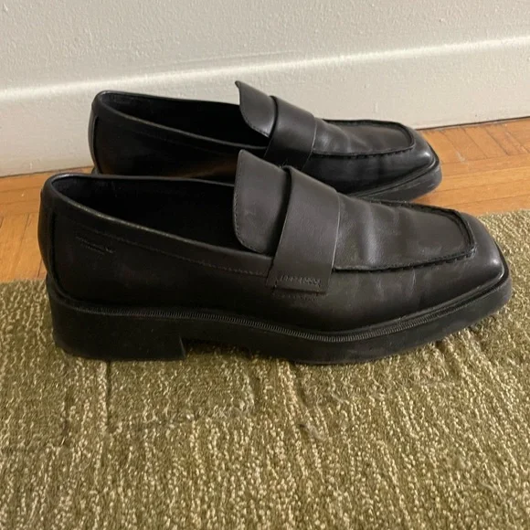 Vagabond Loafers - Picture 2 of 5